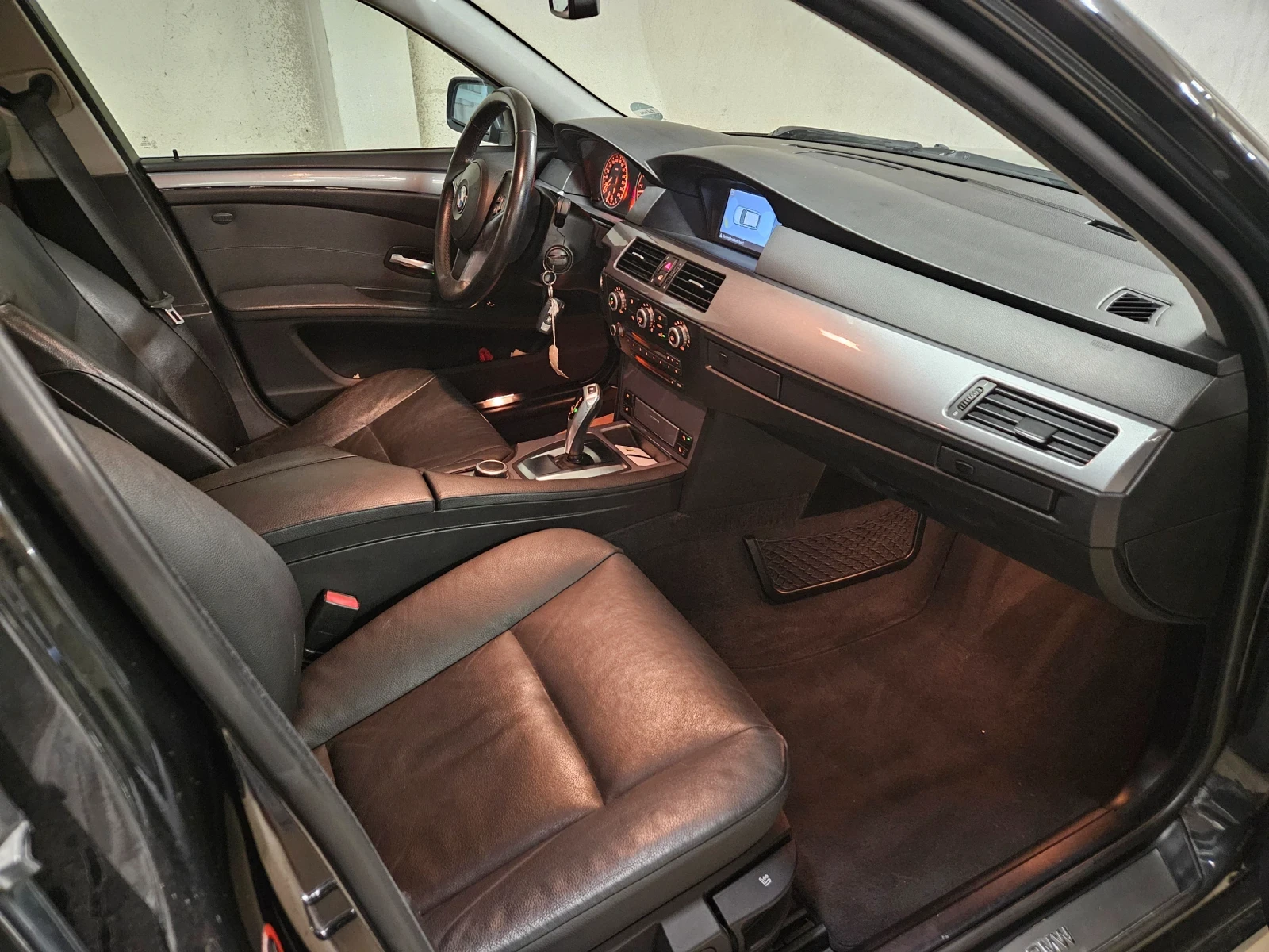 BMW 525 ОТЛИЧНО ОРИГИНАЛНО СЪСТОЯНИЕ, снимка 14 - Автомобили и джипове - 55448964