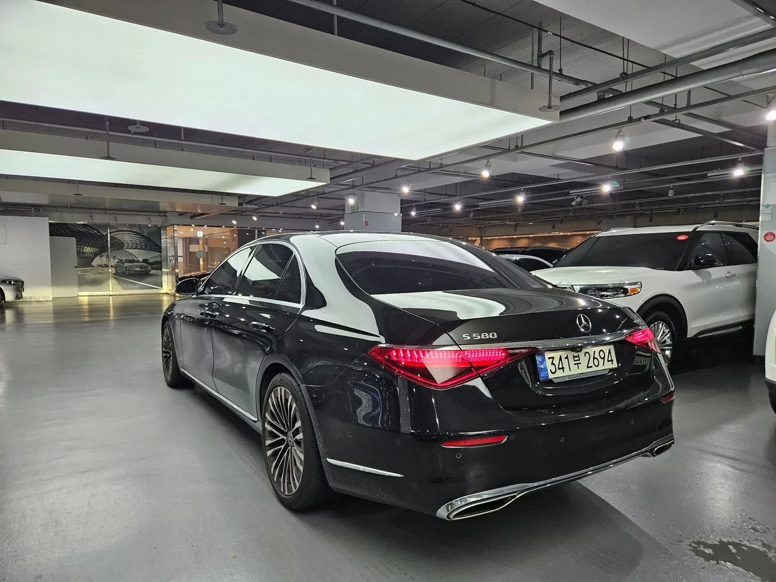 Mercedes-Benz S 580 REAR EXECUTIVE SETS | DVD, снимка 3 - Автомобили и джипове - 55545025