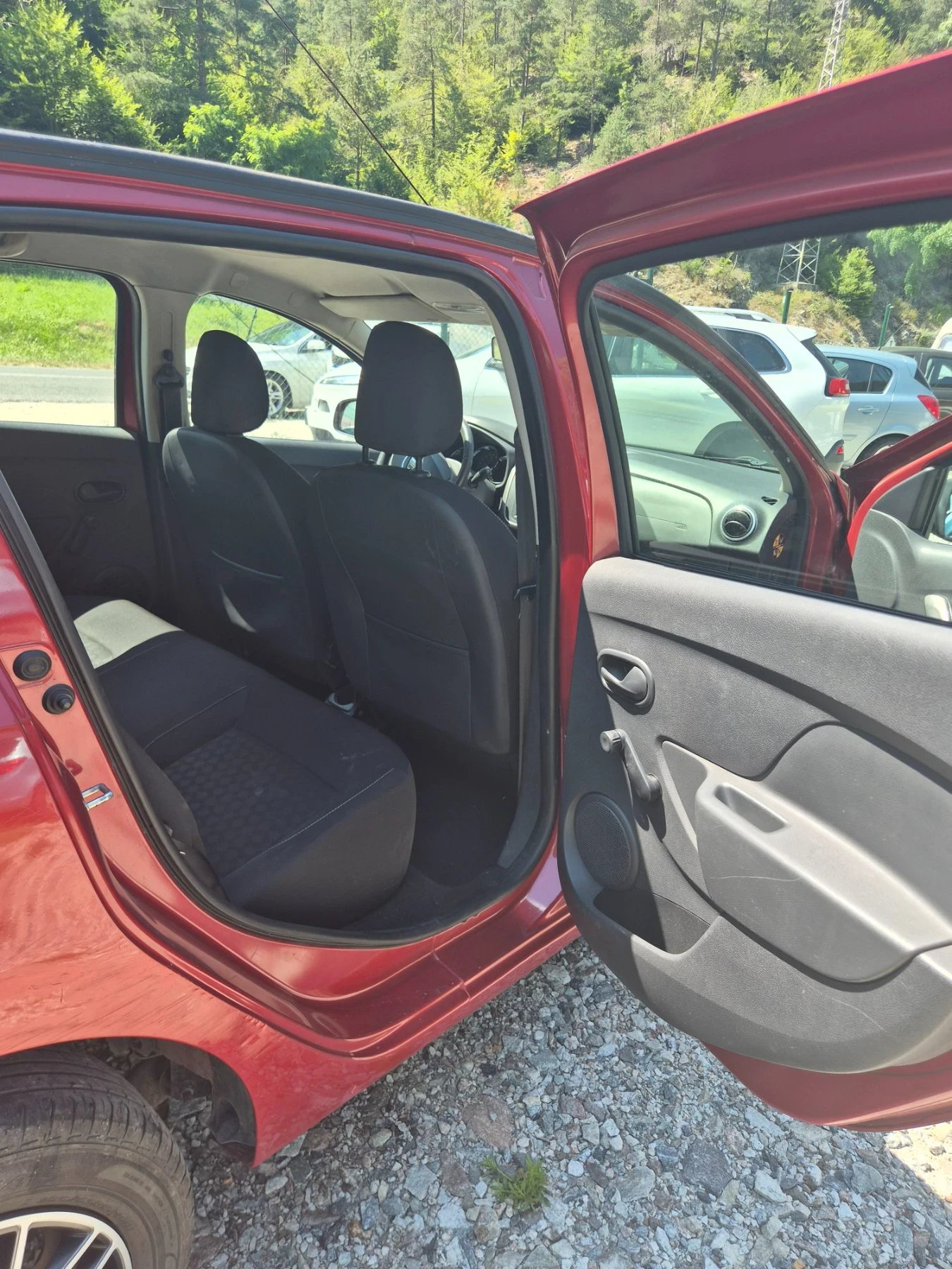 Dacia Sandero | Mobile.bg � ����������� 12