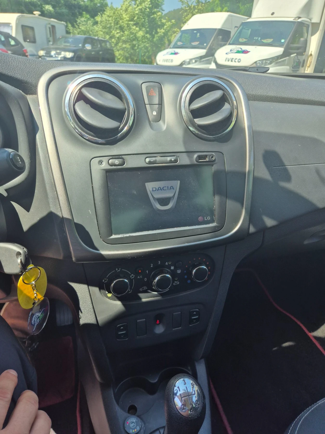 Dacia Sandero | Mobile.bg � ����������� 16