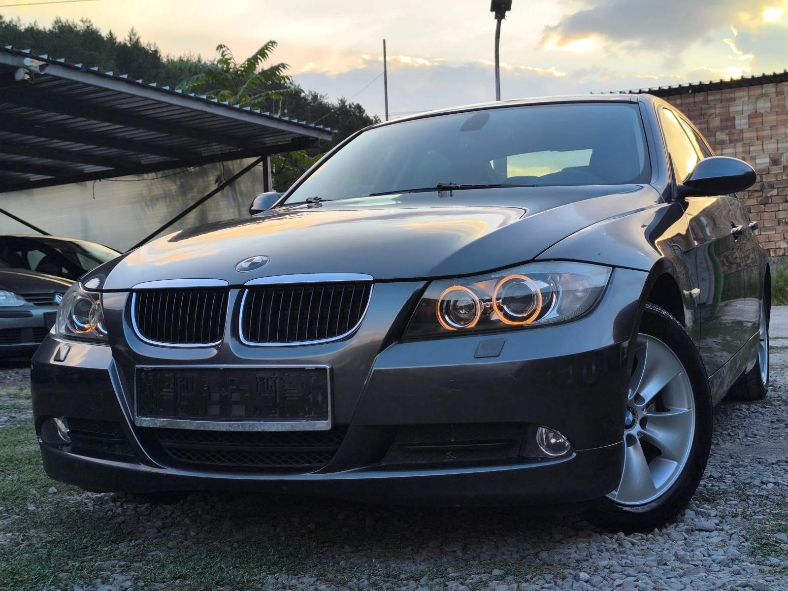 BMW 316 -1.6i-122кс-6 скорости-КЛИМАТРОНИК-ТОП СЪСТОЯНИЕ-, снимка 8 - Автомобили и джипове - 55614951