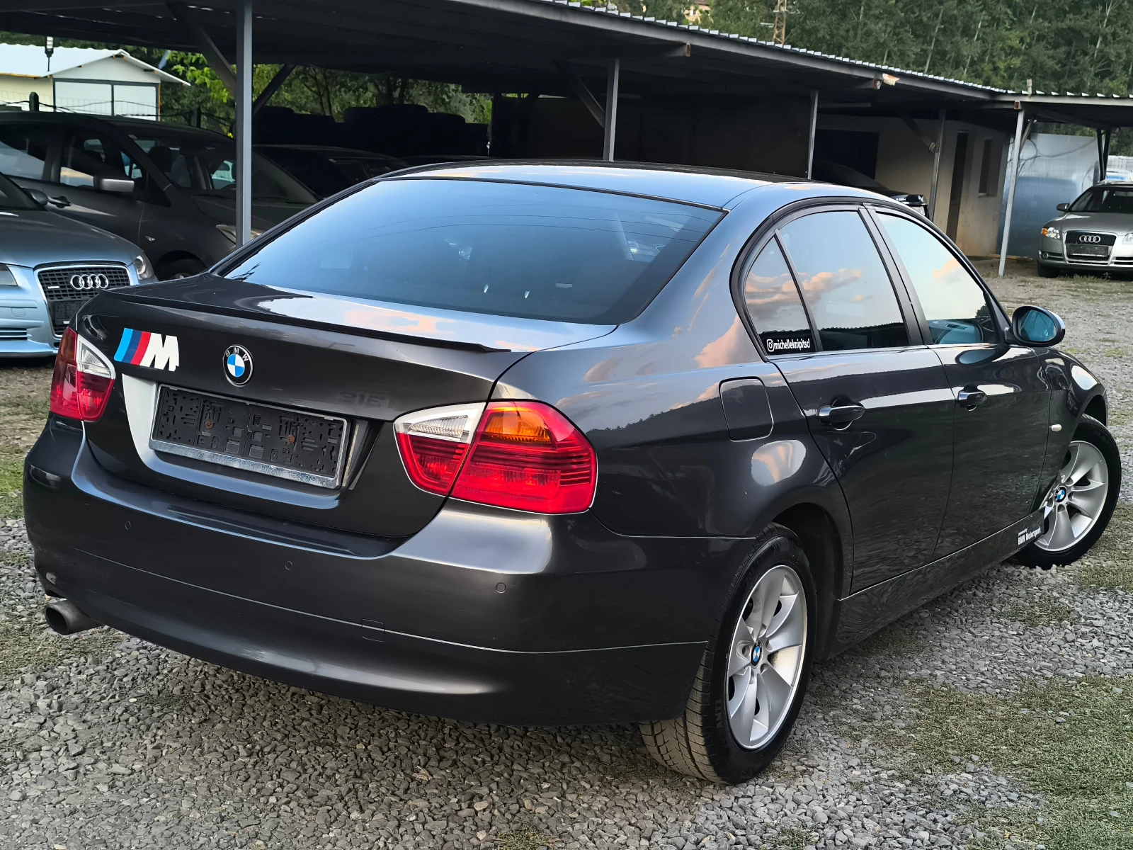 BMW 316 -1.6i-122кс-6 скорости-КЛИМАТРОНИК-ТОП СЪСТОЯНИЕ-, снимка 4 - Автомобили и джипове - 55614951