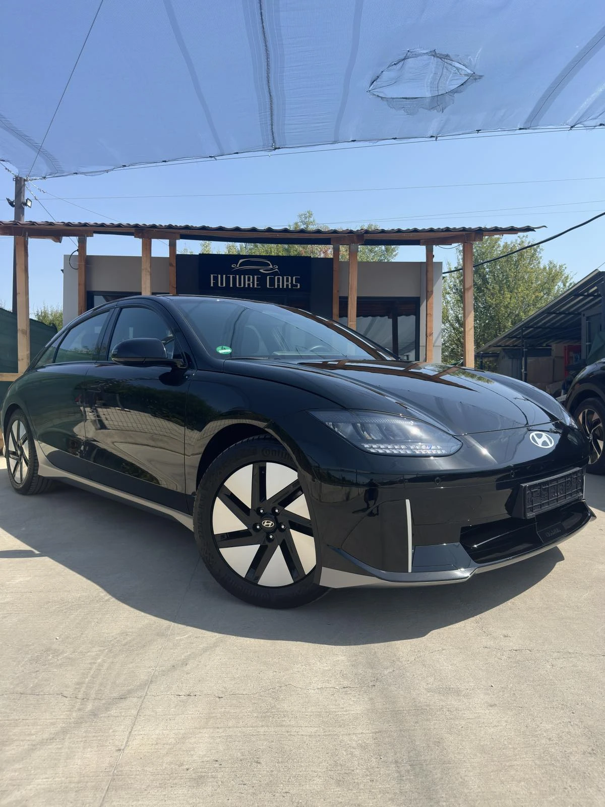 Hyundai Ioniq 6 77.4KWh/TECHNIK/ГАРАНЦИЯ/2023г./SOH100%, снимка 2 - Автомобили и джипове - 55900925