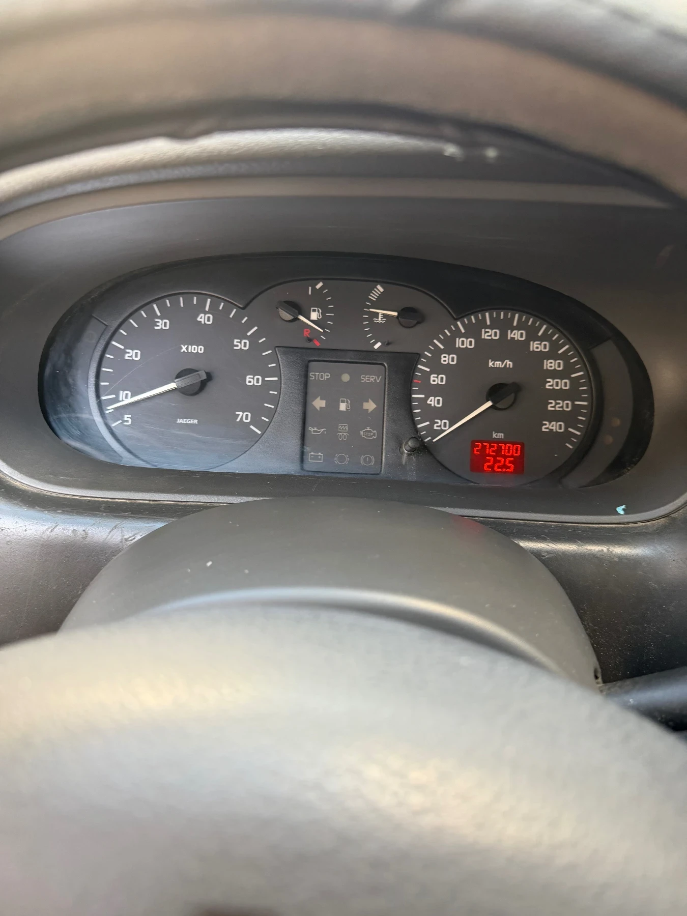 Renault Scenic 1.4-газ, снимка 9 - Автомобили и джипове - 55967784
