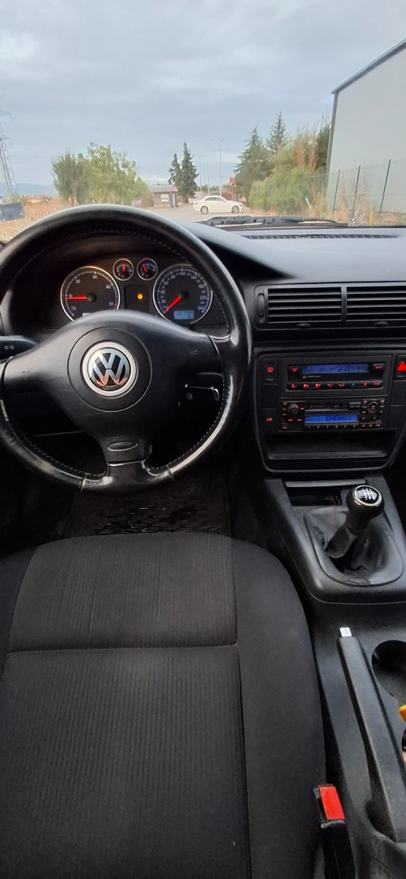 VW Passat, снимка 7 - Автомобили и джипове - 56087924