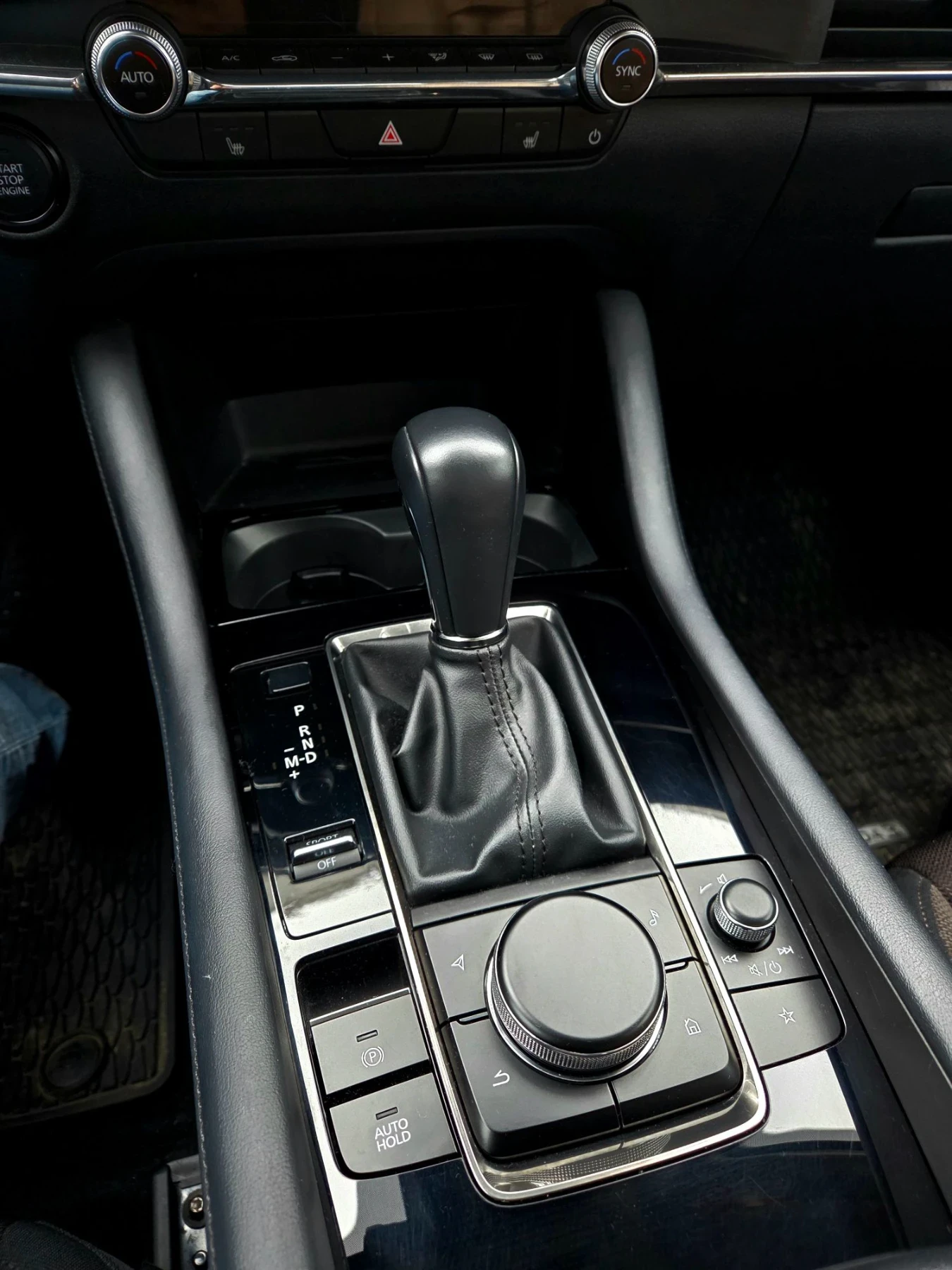 Mazda 3 E-Skyactiv , снимка 12 - Автомобили и джипове - 56634823