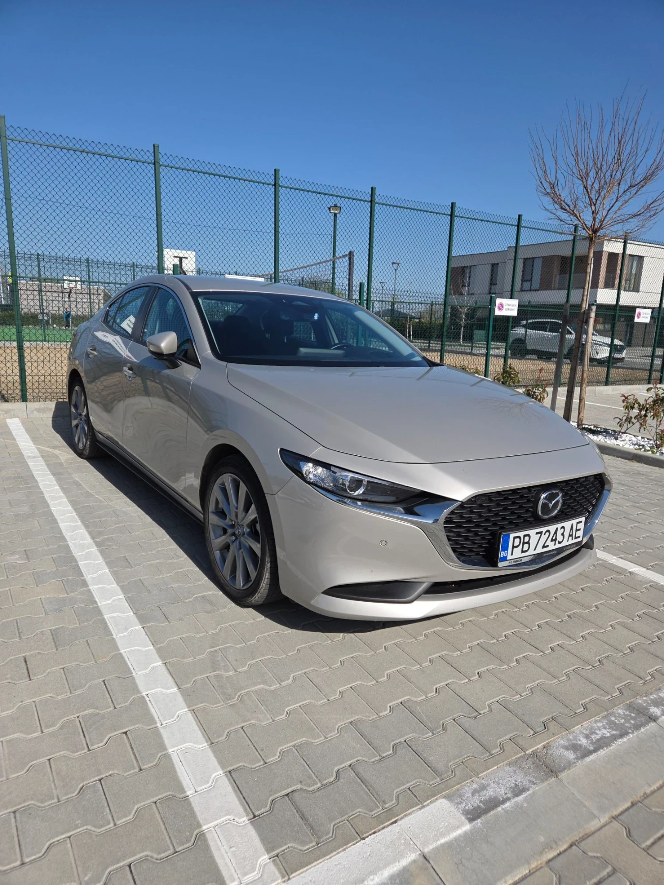 Mazda 3 E-Skyactiv , снимка 3 - Автомобили и джипове - 56634823