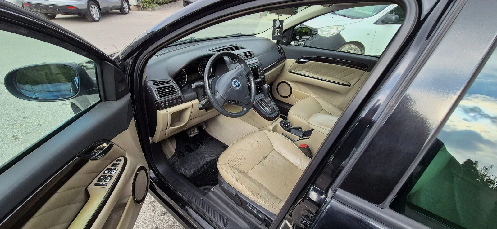 Fiat Croma Комби, снимка 8 - Автомобили и джипове - 56648654