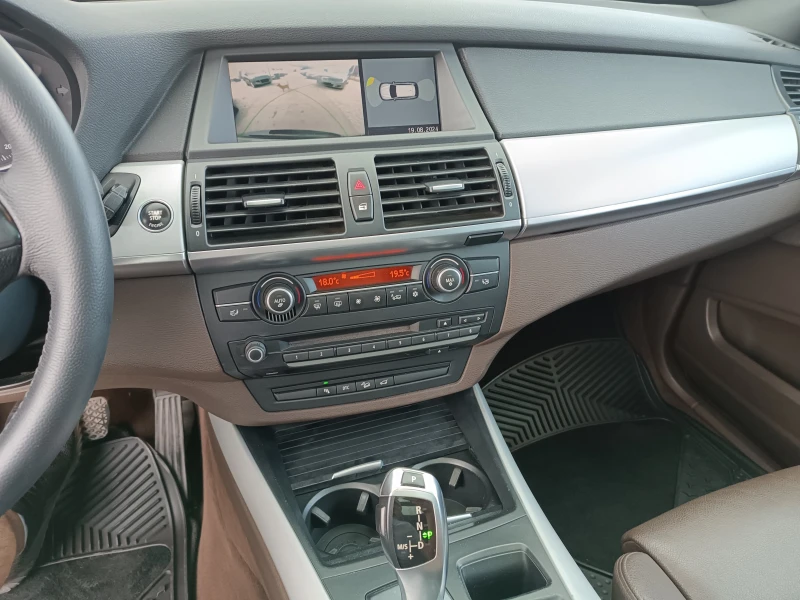 BMW X5 3.0 D, снимка 14 - Автомобили и джипове - 46972992