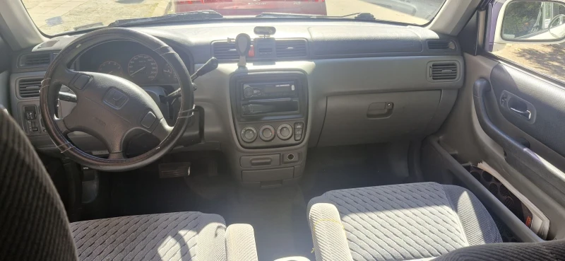 Honda Cr-v 2000i 136k.c., снимка 7 - Автомобили и джипове - 51942442