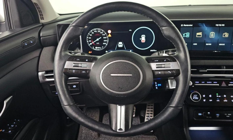 Hyundai Tucson Diesel 2.0 2WD Inspiration, снимка 13 - Автомобили и джипове - 52046443