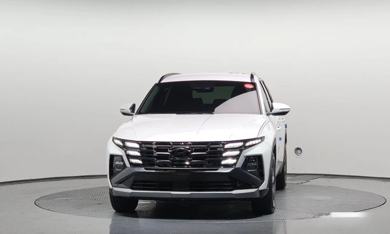 Hyundai Tucson Diesel 2.0 2WD Inspiration, снимка 3 - Автомобили и джипове - 52046443