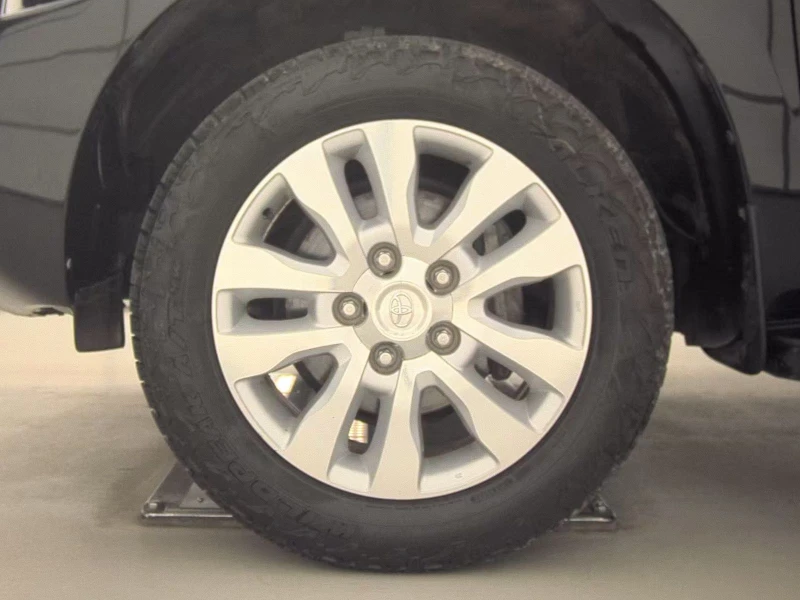 Toyota Sequoia 2017 Toyota Sequoia Platinum, снимка 7 - Автомобили и джипове - 53032945