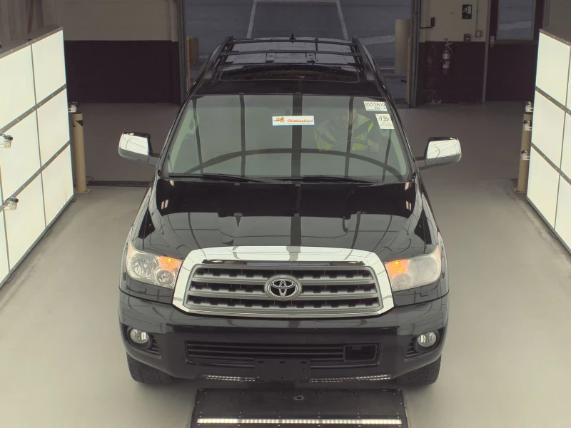 Toyota Sequoia 2017 Toyota Sequoia Platinum, снимка 2 - Автомобили и джипове - 53032945