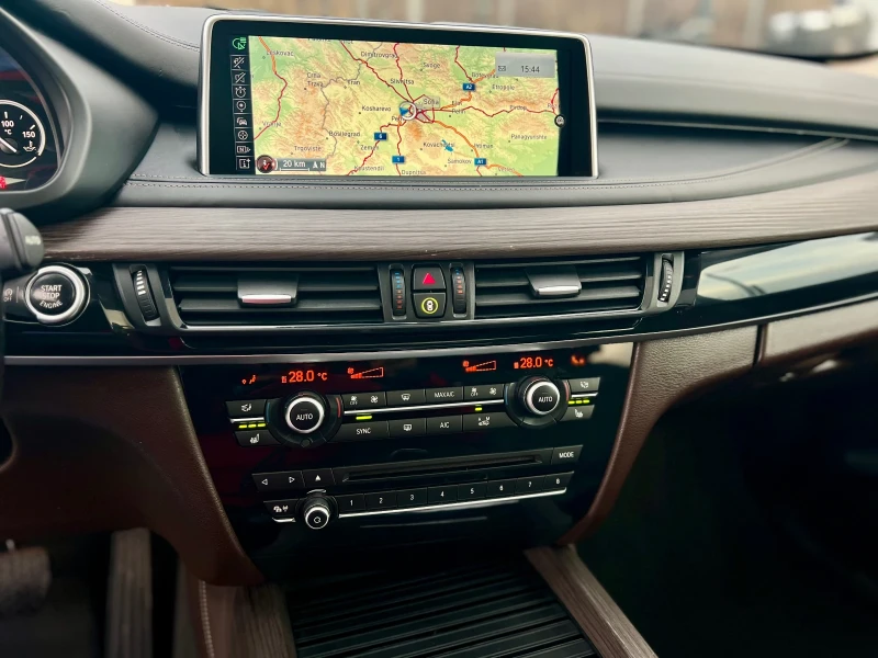 BMW X5 HEAD UP/ 6+ 1/ПАНОРАМА /4.0D-X-DRIVE/КАМЕРА., снимка 16 - Автомобили и джипове - 53225690