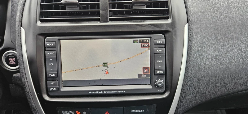 Mitsubishi ASX 2.2D 4X4 SWISS 150KS, снимка 11 - Автомобили и джипове - 53303624