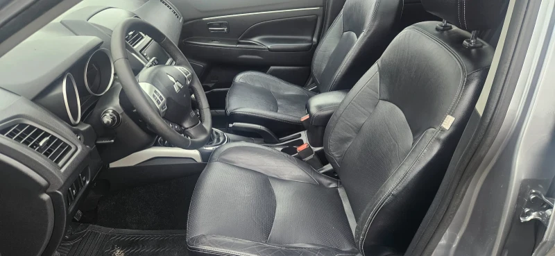Mitsubishi ASX 2.2D 4X4 SWISS 150KS, снимка 7 - Автомобили и джипове - 53303624