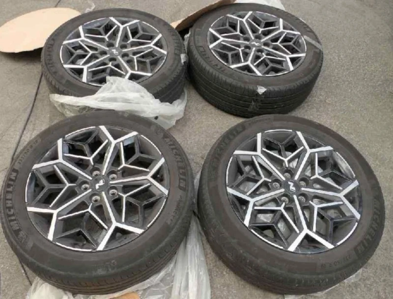 Hyundai Tucson 1.6 T-GDI PHEV PREMIUM 4WD Auto.Kamera.Led.Navi, снимка 14 - Автомобили и джипове - 53585296