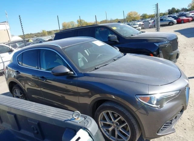 Alfa Romeo Stelvio AWD , снимка 8 - Автомобили и джипове - 48509352