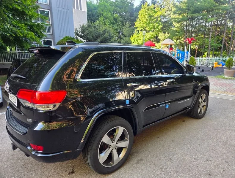 Jeep Cherokee 3.6 Overland - CAMO 30% ABAHC, снимка 2 - Автомобили и джипове - 55941623