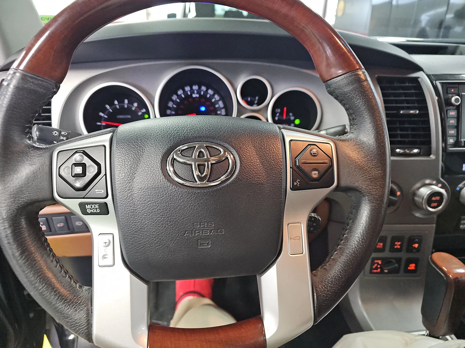 Toyota Sequoia 2017 Toyota Sequoia Platinum | Mobile.bg � ����������� 11