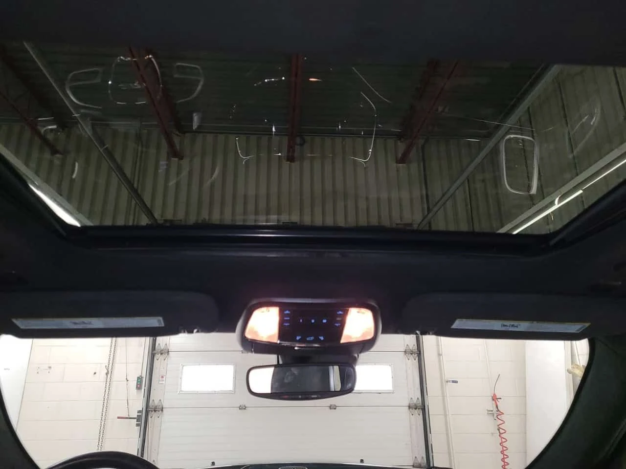 Jeep Grand cherokee SRT | DISTRONIC | ПАНОРАМА | ЧЕРНА АЛКАНТАРА| CRFX, снимка 14 - Автомобили и джипове - 53770589