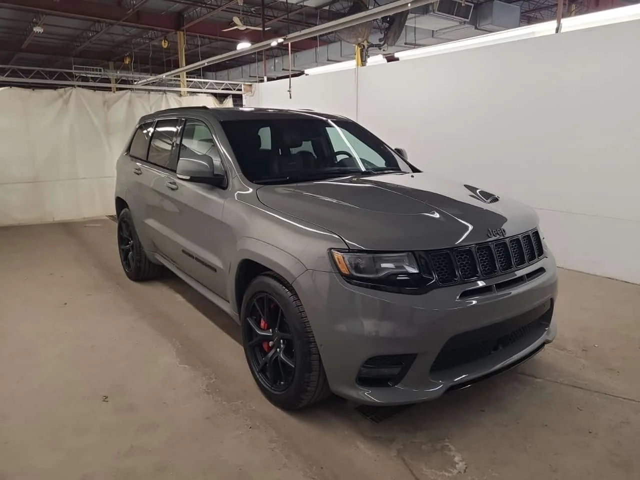Jeep Grand cherokee SRT | DISTRONIC | ПАНОРАМА | ЧЕРНА АЛКАНТАРА| CRFX - изображение 2