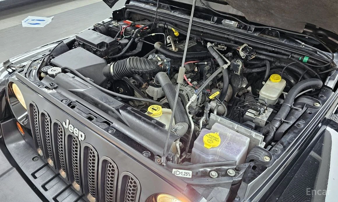 Jeep Wrangler, снимка 6 - Автомобили и джипове - 53961610