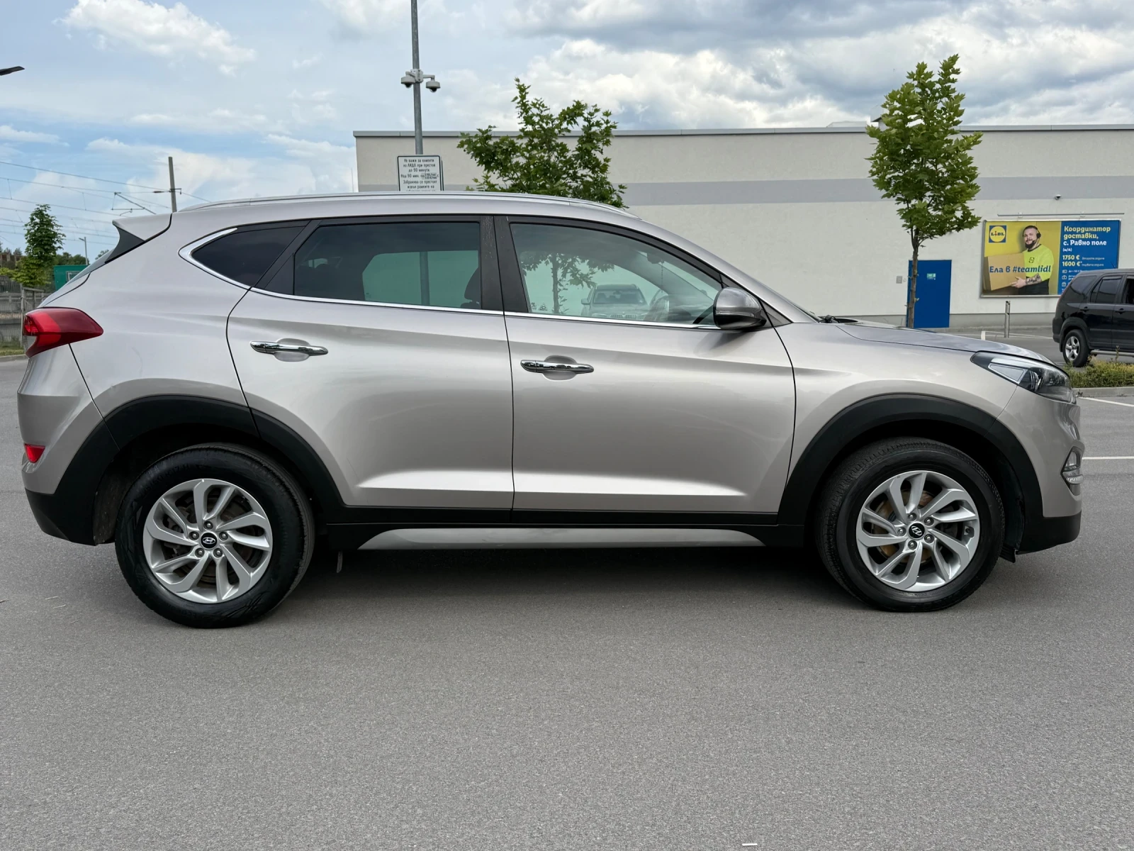 Hyundai Tucson * 1.7CRDI* AVTOMAT* PODGREV* NAVI* CAMERA* 130000K | Mobile.bg � ����������� 4