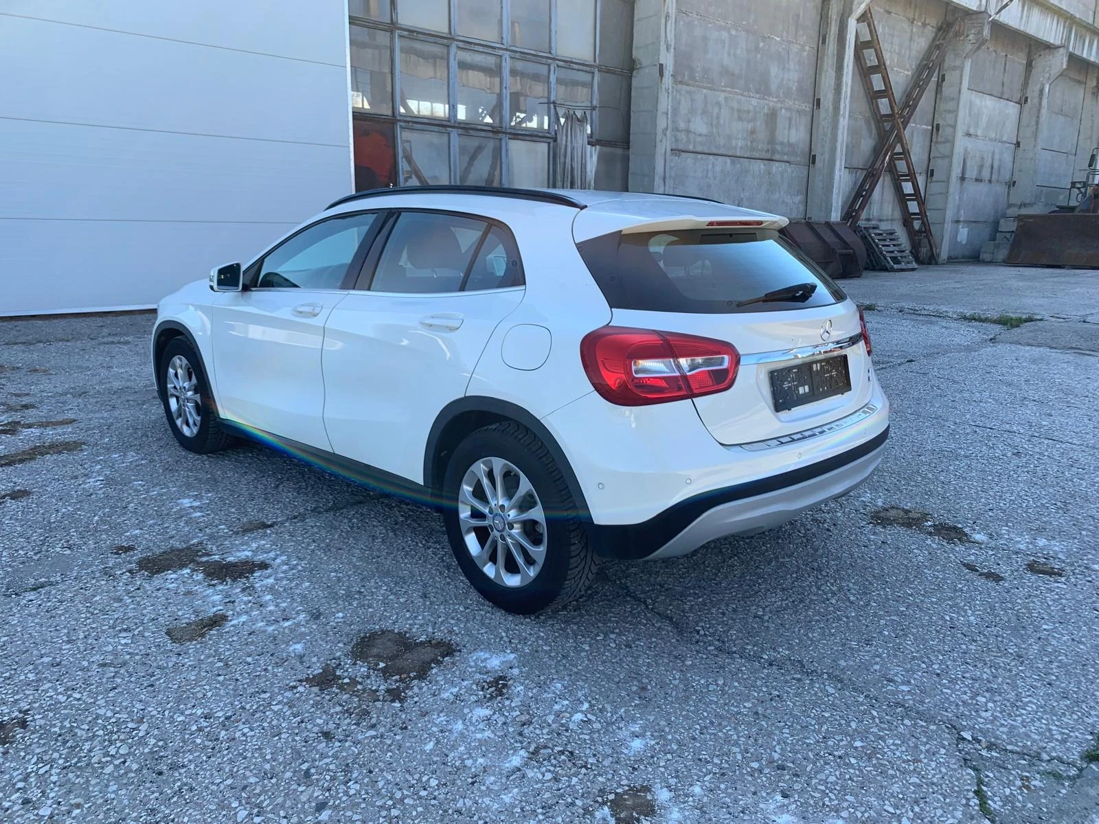 Mercedes-Benz GLA 180 D EURO 6, снимка 8 - Автомобили и джипове - 55268964