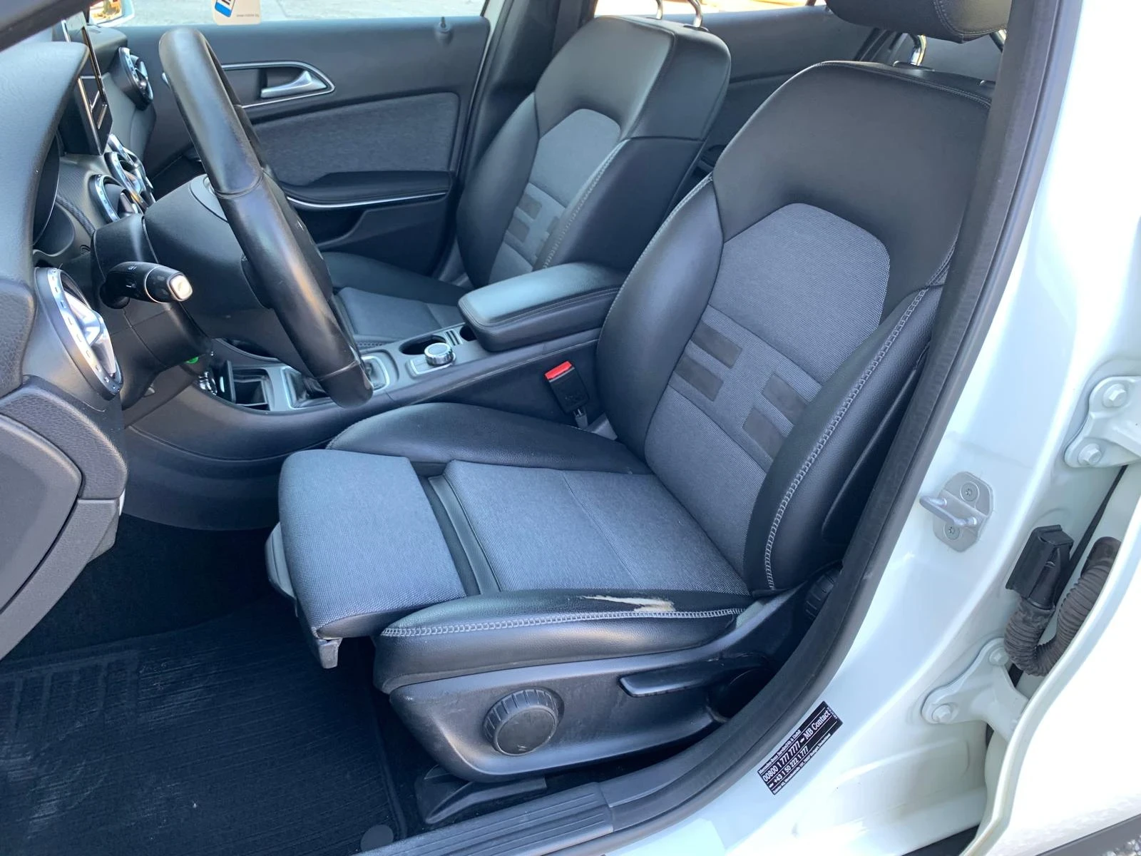 Mercedes-Benz GLA 180 D EURO 6, снимка 10 - Автомобили и джипове - 55268964
