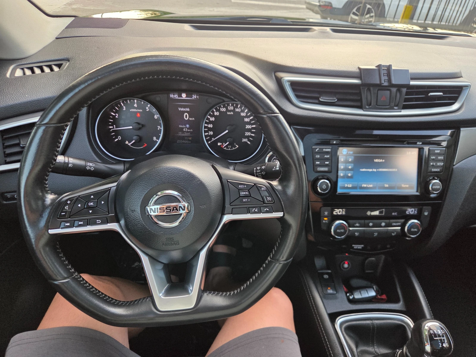 Nissan Qashqai 1.2 LPG* 360-KAMERI* PANORAMA* * , снимка 16 - Автомобили и джипове - 55364677