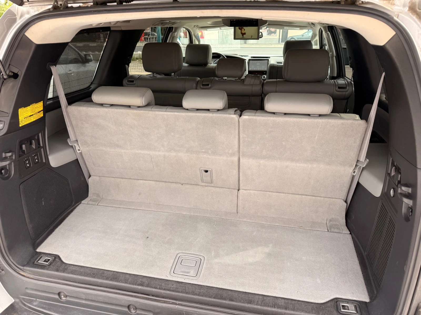 Toyota Sequoia 5, 7 i PLATINUM ГАЗ, снимка 15 - Автомобили и джипове - 56288455
