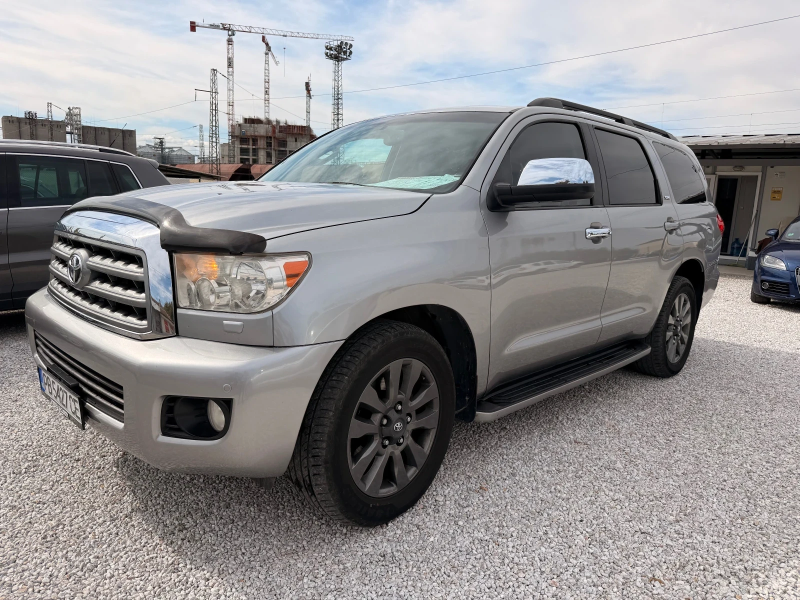 Toyota Sequoia 5, 7 i PLATINUM ГАЗ, снимка 2 - Автомобили и джипове - 56288455