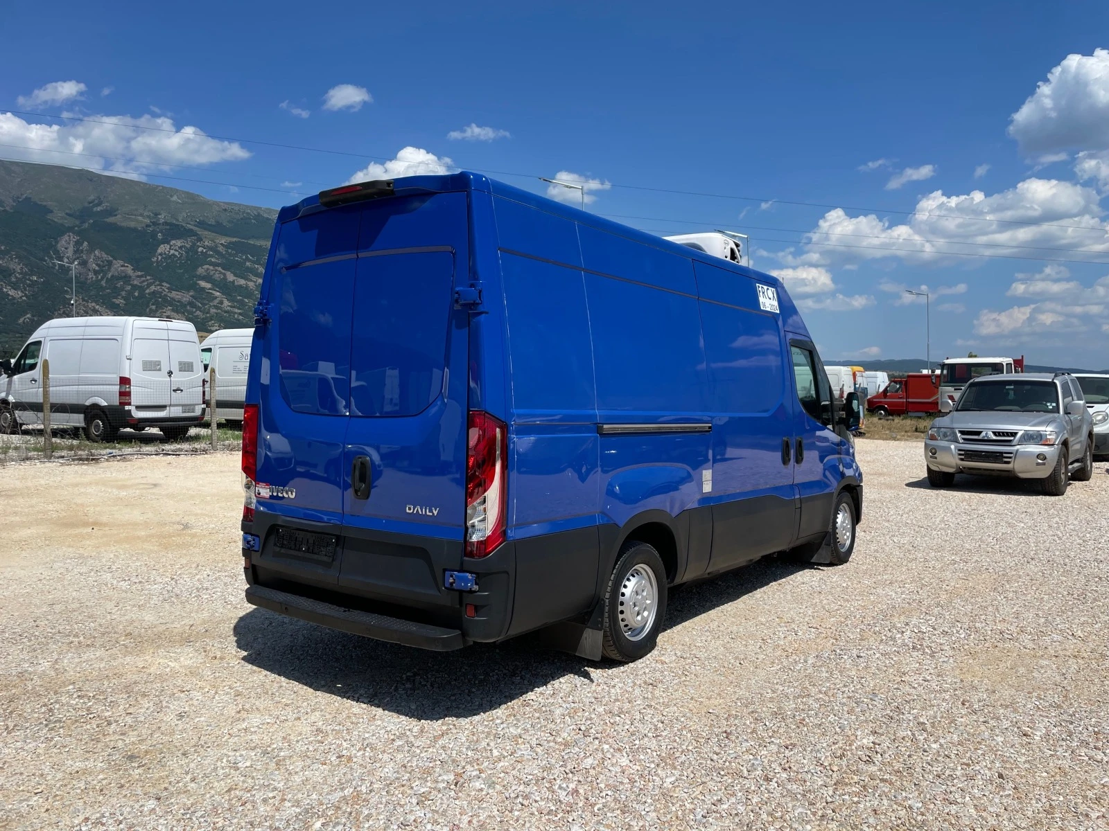 Iveco Daily 35S14 БЕНЗИН ХЛАДИЛЕН EURO6 - изображение 4