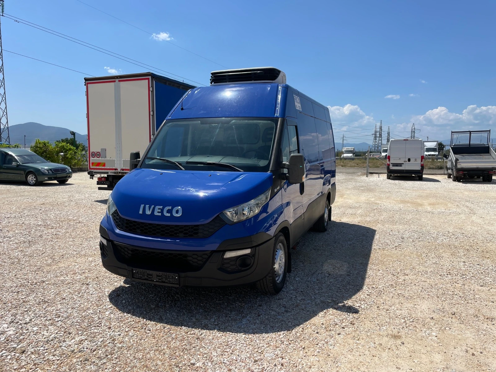 Iveco Daily 35S14 БЕНЗИН ХЛАДИЛЕН EURO6 - изображение 2