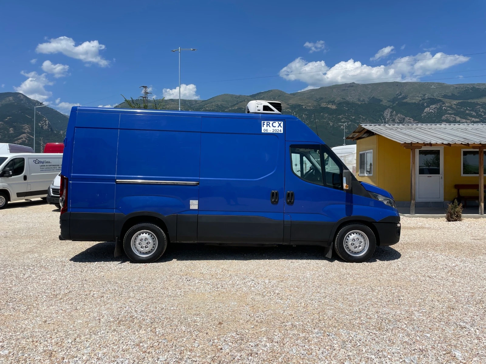 Iveco Daily 35S14 БЕНЗИН ХЛАДИЛЕН EURO6 - изображение 5