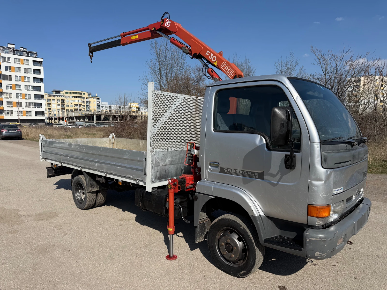 Nissan Capstar Бордови с кран, снимка 3 - Бусове и автобуси - 53856576