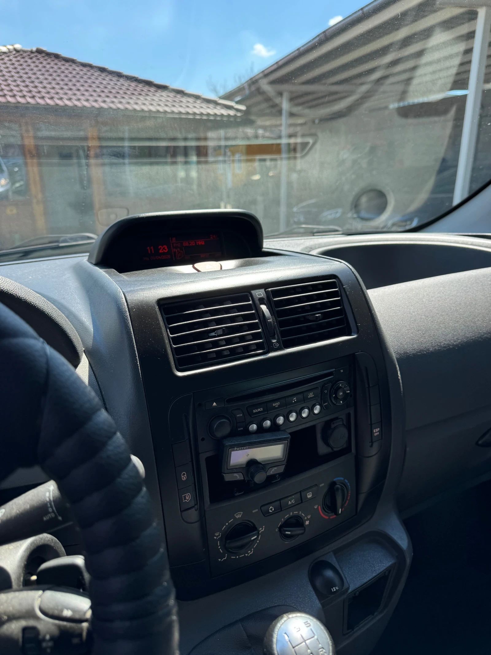 Toyota Proace 1.6D L2H 1 Aspiration, снимка 15 - Бусове и автобуси - 53977942