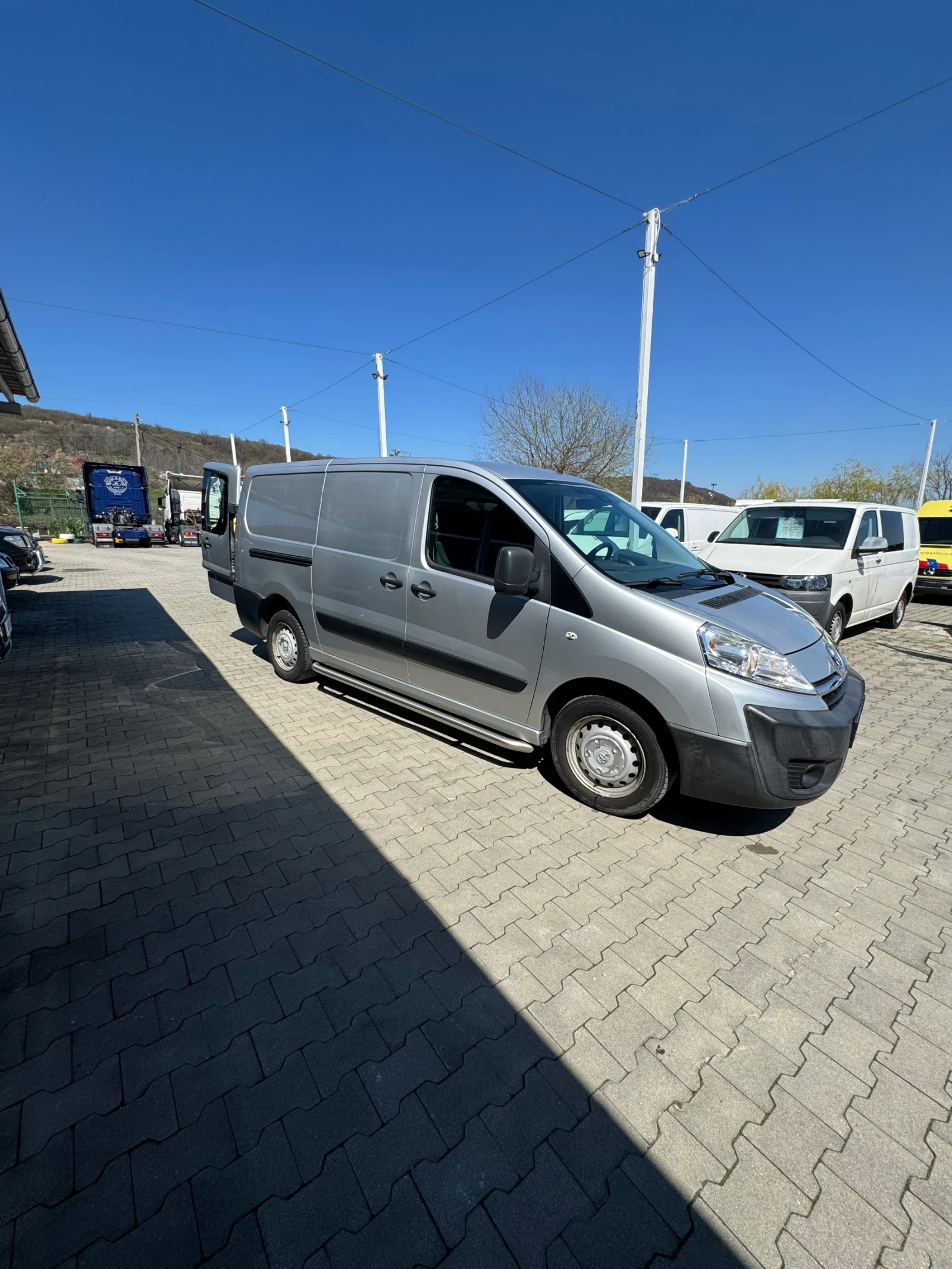 Toyota Proace 1.6D L2H 1 Aspiration, снимка 5 - Бусове и автобуси - 53977942