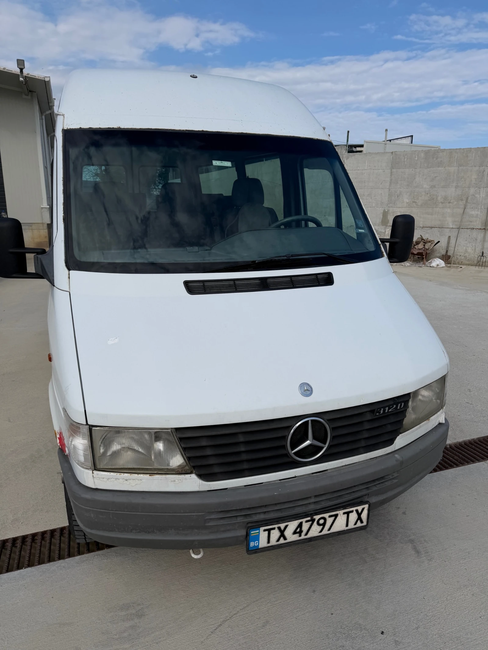 Mercedes-Benz Sprinter 312