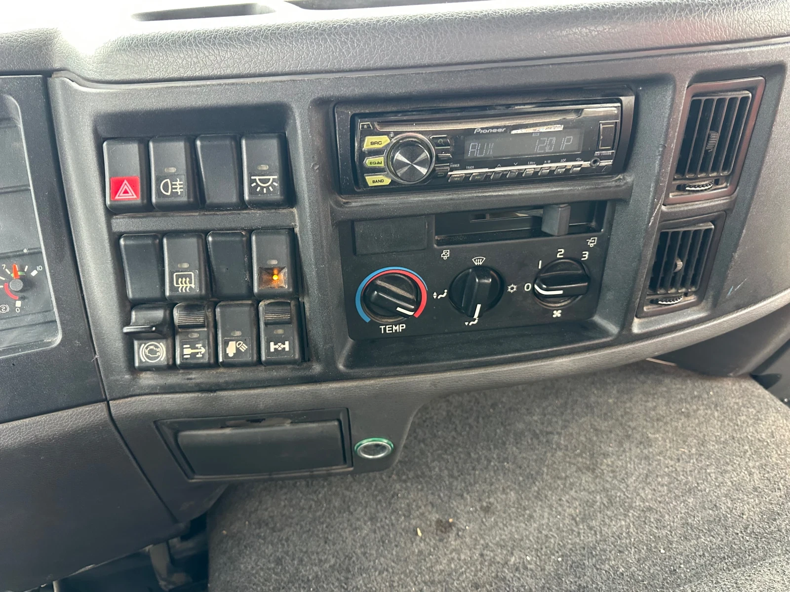 Volvo Fl H15 - изображение 9