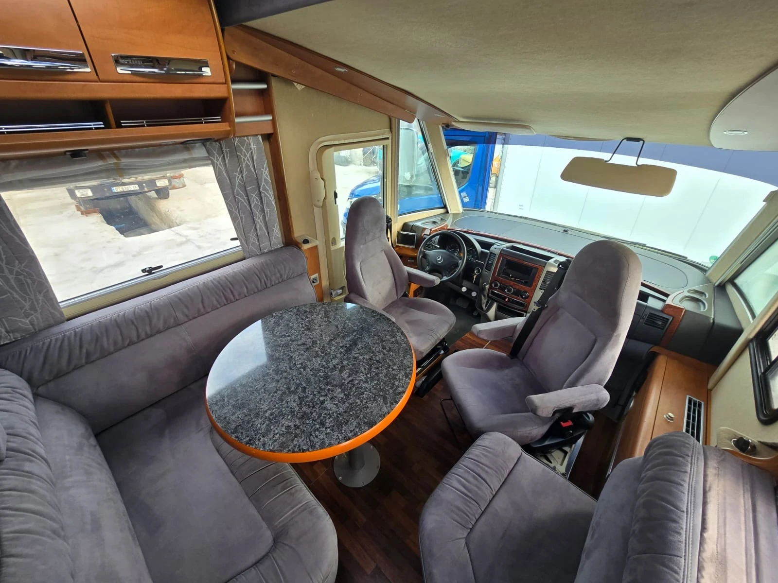 Кемпер Carthago 3.5CDI 300hp automatic Регистриран за Б кат - изображение 4