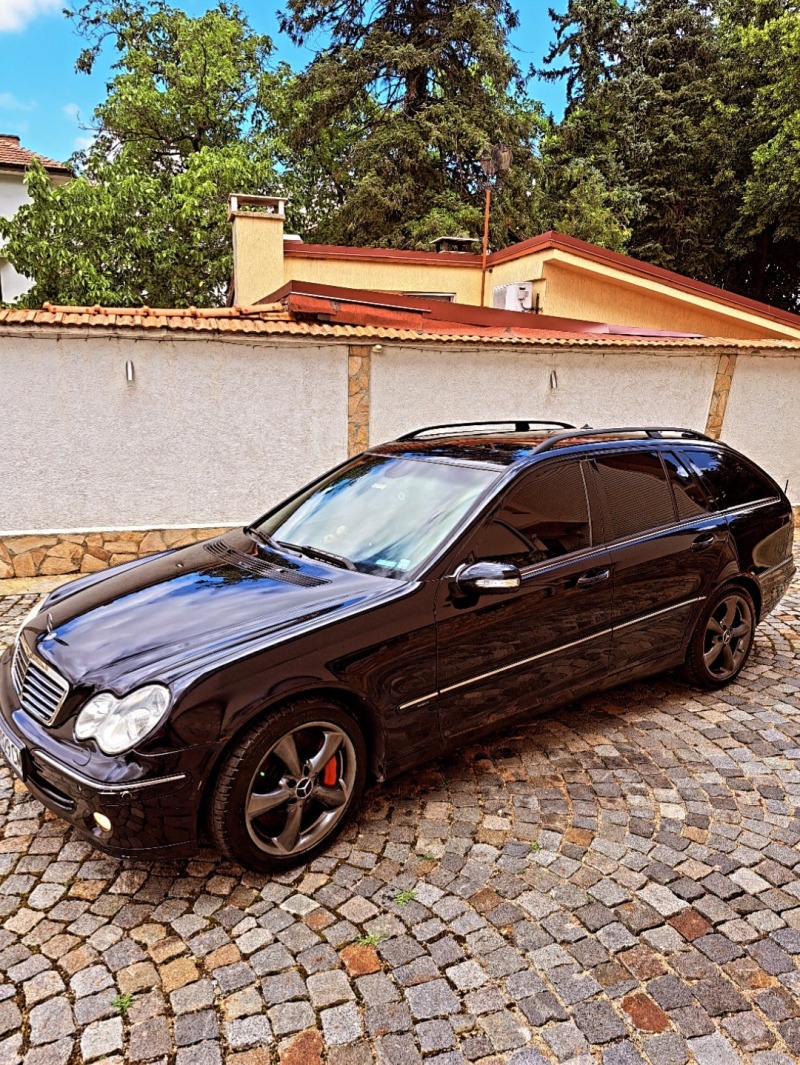 Mercedes-Benz C 320 DESIGNO V6, снимка 16 - Автомобили и джипове - 46456976