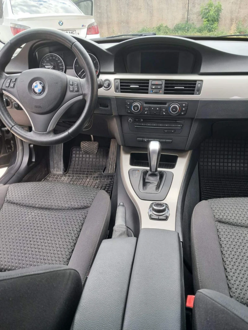 BMW 320 D, 143к.с./2010г., снимка 12 - Автомобили и джипове - 46867272