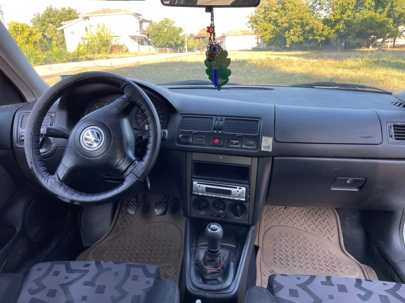 VW Bora, снимка 6 - Автомобили и джипове - 46876569