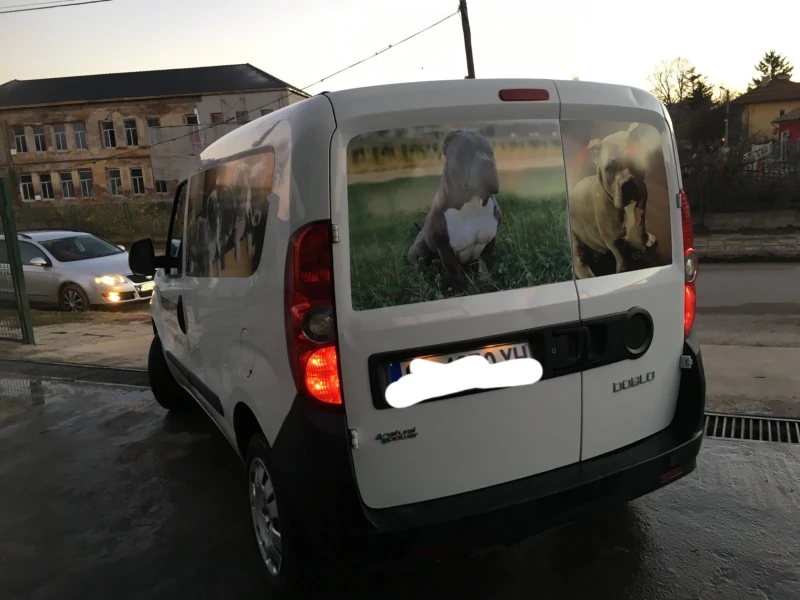 Fiat Doblo Фабричен метан, снимка 4 - Автомобили и джипове - 48063400