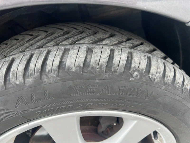 Toyota Avensis 2.0D4D 126k.c, снимка 11 - Автомобили и джипове - 49606630