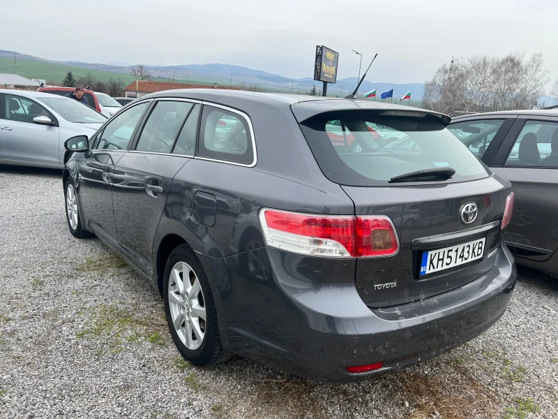 Toyota Avensis 2.0D4D 126k.c, снимка 6 - Автомобили и джипове - 49606630