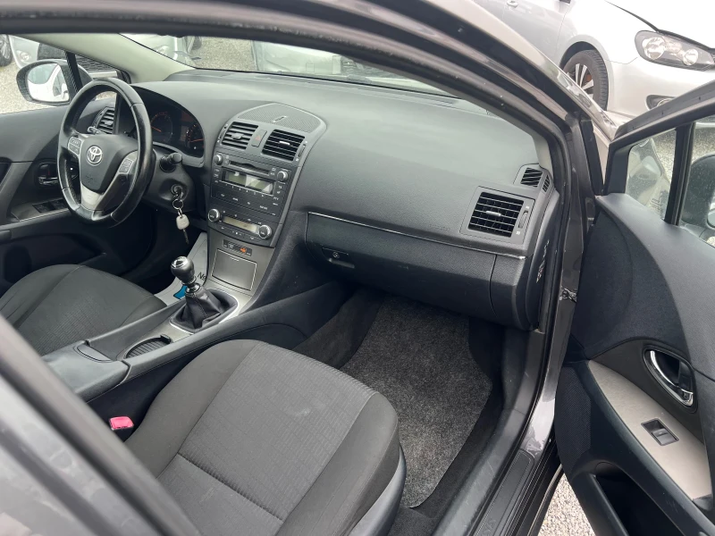 Toyota Avensis 2.0D4D 126k.c, снимка 9 - Автомобили и джипове - 49606630
